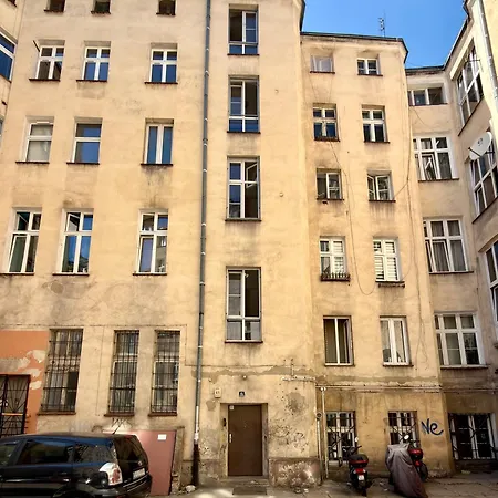 Apartmán Zelwerowicza By Bookinghost *